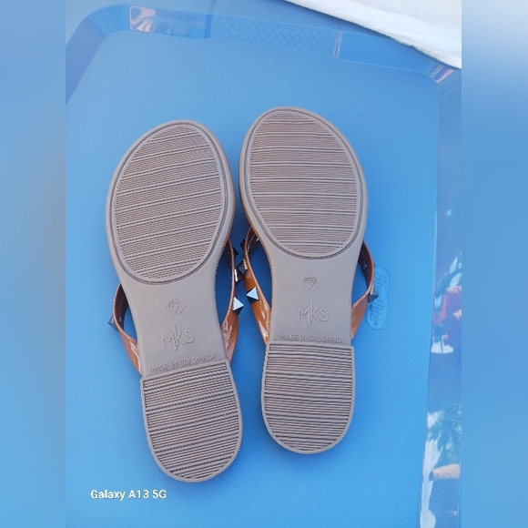 sandals with studs in Brown color number 7 MKS - Picture 3 of 5